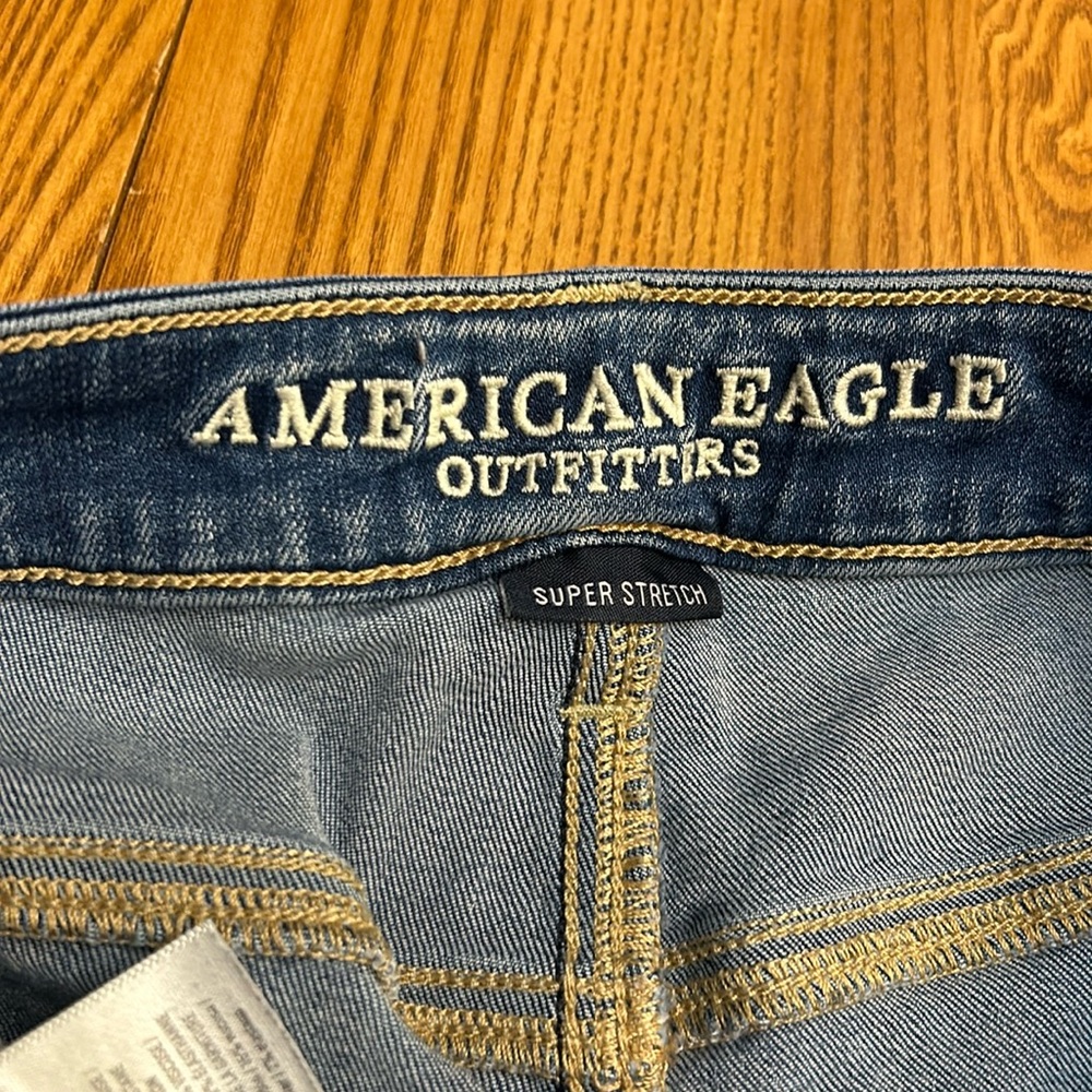 American Eagle regular super stretch jeans size 2